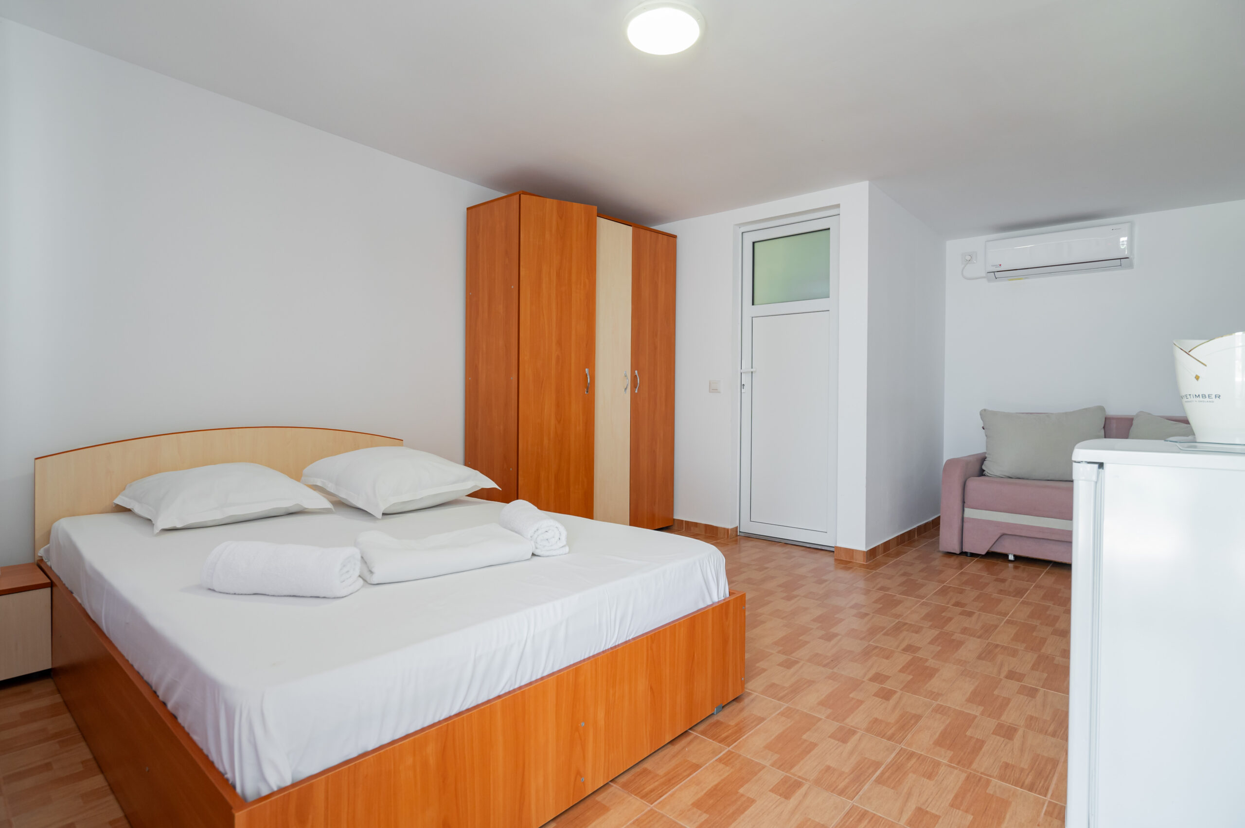 Camera tripla- pensiunea beta mamaia nord