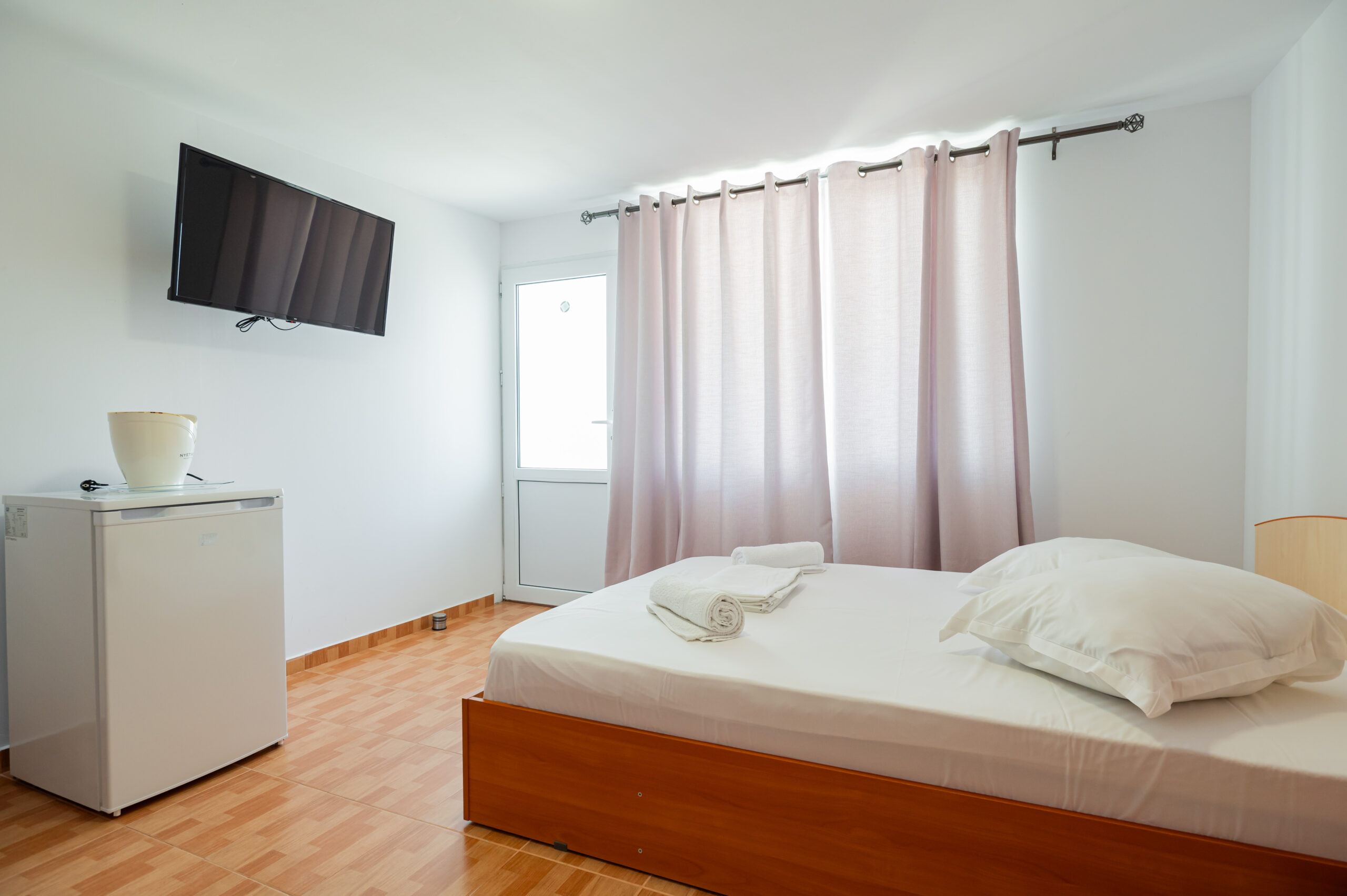 Camera tripla- pensiunea beta mamaia nord